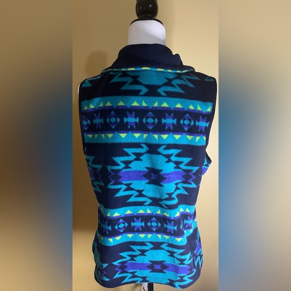 Chaps women’s Fleece vest detailed measurements - Picture 2 of 8